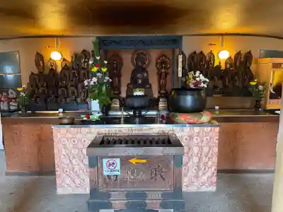 大仏寺の{uncategorized: "未分類", other: "その他", undefined: "問題あり", building: "その他建物", grave: "お墓", sacred_gate: "鳥居", guardian: "狛犬", statue: "像", buddha: "仏像", history: "歴史", nature: "自然", garden: "庭園", animal: "動物", pagoda: "塔", temizu: "手水舎", mountain_gate: "山門・神門", sanctuary: "本殿・本堂", subordinate: "末社・摂社", art: "芸術", scenery: "景色", jizo: "地蔵", ema: "絵馬", goshuin: "御朱印", omikuji: "おみくじ", items: "授与品その他", amulet: "お守り", goshuincho: "御朱印帳", eats: "食事", festival: "お祭り", votive_dance: "神楽", shichigosan: "七五三参", wedding: "結婚式", experience: "体験その他", initially: "初詣", around: "周辺", anti_infection: "感染症対策"}