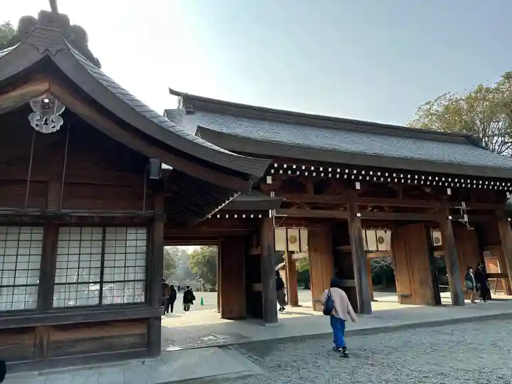 橿原神宮の山門・神門