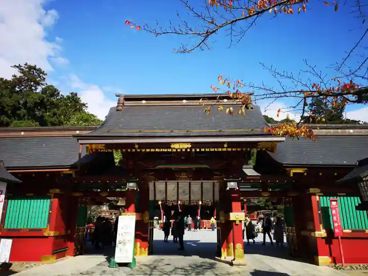 志波彦神社・鹽竈神社の山門・神門