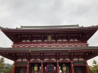 浅草寺の山門・神門