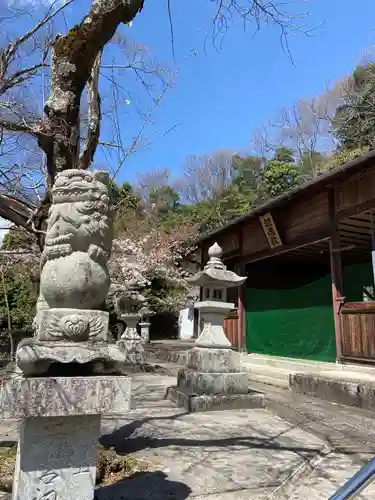 可部護國神社の狛犬