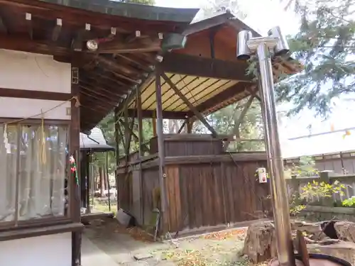 筑摩神社の建物その他