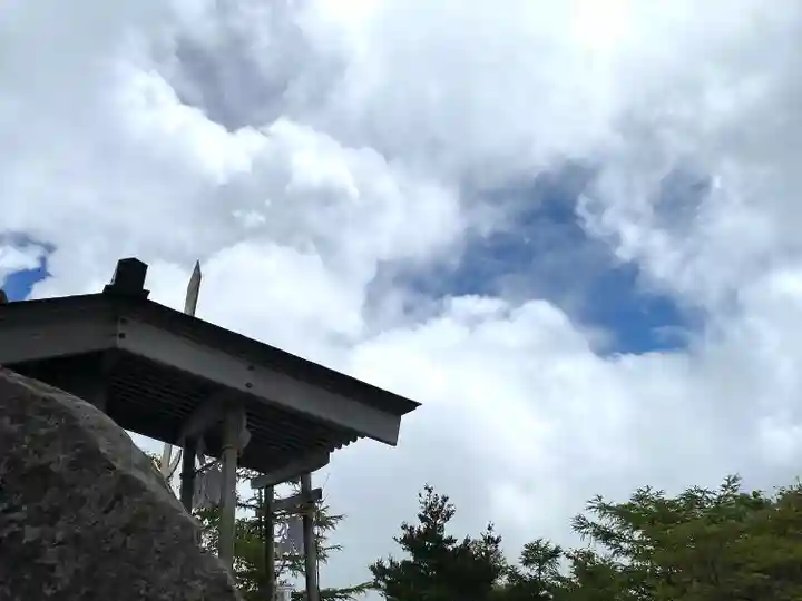 高峯神社(大室神社奥宮)のその他建物