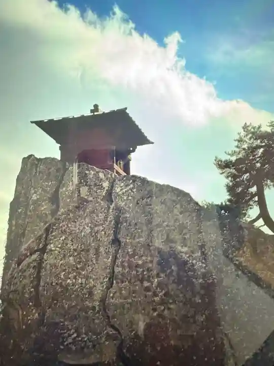 宝珠山 立石寺の{uncategorized: "未分類", other: "その他", undefined: "問題あり", building: "その他建物", grave: "お墓", sacred_gate: "鳥居", guardian: "狛犬", statue: "像", buddha: "仏像", history: "歴史", nature: "自然", garden: "庭園", animal: "動物", pagoda: "塔", temizu: "手水舎", mountain_gate: "山門・神門", sanctuary: "本殿・本堂", subordinate: "末社・摂社", art: "芸術", scenery: "景色", jizo: "地蔵", ema: "絵馬", goshuin: "御朱印", omikuji: "おみくじ", items: "授与品その他", amulet: "お守り", goshuincho: "御朱印帳", eats: "食事", festival: "お祭り", votive_dance: "神楽", shichigosan: "七五三参", wedding: "結婚式", experience: "体験その他", initially: "初詣", around: "周辺", anti_infection: "感染症対策"}
