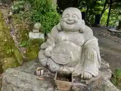 西明寺の像