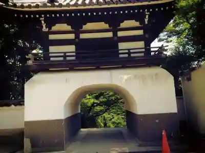 慈眼寺の山門・神門