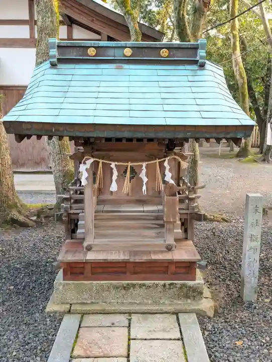 氣比神宮の{uncategorized: "未分類", other: "その他", undefined: "問題あり", building: "その他建物", grave: "お墓", sacred_gate: "鳥居", guardian: "狛犬", statue: "像", buddha: "仏像", history: "歴史", nature: "自然", garden: "庭園", animal: "動物", pagoda: "塔", temizu: "手水舎", mountain_gate: "山門・神門", sanctuary: "本殿・本堂", subordinate: "末社・摂社", art: "芸術", scenery: "景色", jizo: "地蔵", ema: "絵馬", goshuin: "御朱印", omikuji: "おみくじ", items: "授与品その他", amulet: "お守り", goshuincho: "御朱印帳", eats: "食事", festival: "お祭り", votive_dance: "神楽", shichigosan: "七五三参", wedding: "結婚式", experience: "体験その他", initially: "初詣", around: "周辺", anti_infection: "感染症対策"}