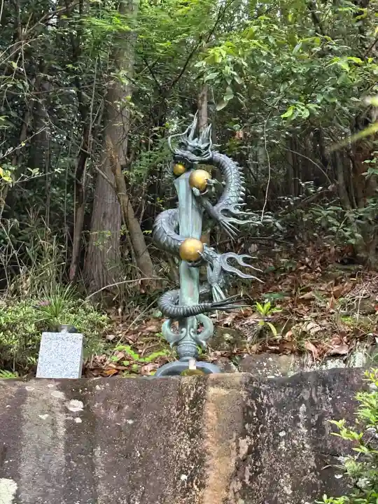 救馬溪観音の{uncategorized: "未分類", other: "その他", undefined: "問題あり", building: "その他建物", grave: "お墓", sacred_gate: "鳥居", guardian: "狛犬", statue: "像", buddha: "仏像", history: "歴史", nature: "自然", garden: "庭園", animal: "動物", pagoda: "塔", temizu: "手水舎", mountain_gate: "山門・神門", sanctuary: "本殿・本堂", subordinate: "末社・摂社", art: "芸術", scenery: "景色", jizo: "地蔵", ema: "絵馬", goshuin: "御朱印", omikuji: "おみくじ", items: "授与品その他", amulet: "お守り", goshuincho: "御朱印帳", eats: "食事", festival: "お祭り", votive_dance: "神楽", shichigosan: "七五三参", wedding: "結婚式", experience: "体験その他", initially: "初詣", around: "周辺", anti_infection: "感染症対策"}