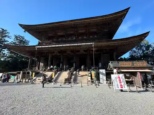 金峯山寺の本殿・本堂