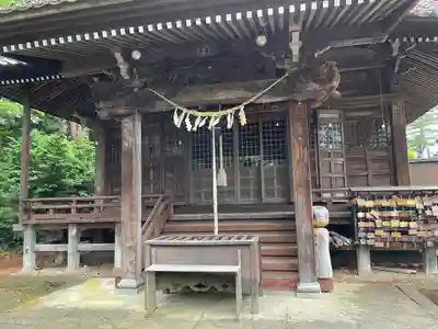 温泉神社の本殿・本堂