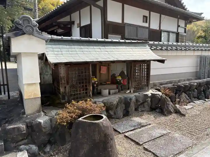蟹満寺の{uncategorized: "未分類", other: "その他", undefined: "問題あり", building: "その他建物", grave: "お墓", sacred_gate: "鳥居", guardian: "狛犬", statue: "像", buddha: "仏像", history: "歴史", nature: "自然", garden: "庭園", animal: "動物", pagoda: "塔", temizu: "手水舎", mountain_gate: "山門・神門", sanctuary: "本殿・本堂", subordinate: "末社・摂社", art: "芸術", scenery: "景色", jizo: "地蔵", ema: "絵馬", goshuin: "御朱印", omikuji: "おみくじ", items: "授与品その他", amulet: "お守り", goshuincho: "御朱印帳", eats: "食事", festival: "お祭り", votive_dance: "神楽", shichigosan: "七五三参", wedding: "結婚式", experience: "体験その他", initially: "初詣", around: "周辺", anti_infection: "感染症対策"}