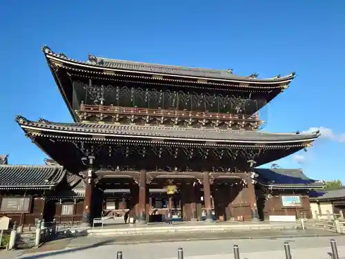 東本願寺（真宗本廟）の山門・神門