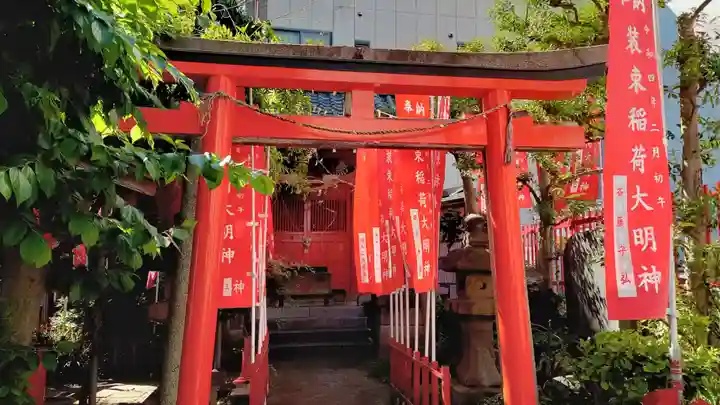 装束稲荷神社(王子稲荷神社境外摂社)の鳥居