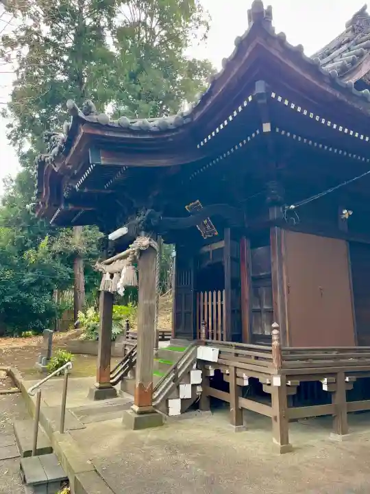 八杉神社の{uncategorized: "未分類", other: "その他", undefined: "問題あり", building: "その他建物", grave: "お墓", sacred_gate: "鳥居", guardian: "狛犬", statue: "像", buddha: "仏像", history: "歴史", nature: "自然", garden: "庭園", animal: "動物", pagoda: "塔", temizu: "手水舎", mountain_gate: "山門・神門", sanctuary: "本殿・本堂", subordinate: "末社・摂社", art: "芸術", scenery: "景色", jizo: "地蔵", ema: "絵馬", goshuin: "御朱印", omikuji: "おみくじ", items: "授与品その他", amulet: "お守り", goshuincho: "御朱印帳", eats: "食事", festival: "お祭り", votive_dance: "神楽", shichigosan: "七五三参", wedding: "結婚式", experience: "体験その他", initially: "初詣", around: "周辺", anti_infection: "感染症対策"}