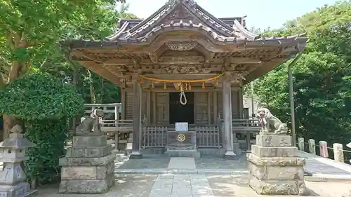 小動神社の本殿・本堂