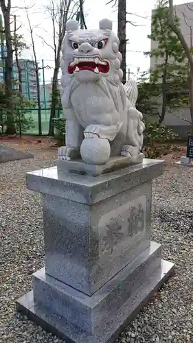 信濃神社の狛犬