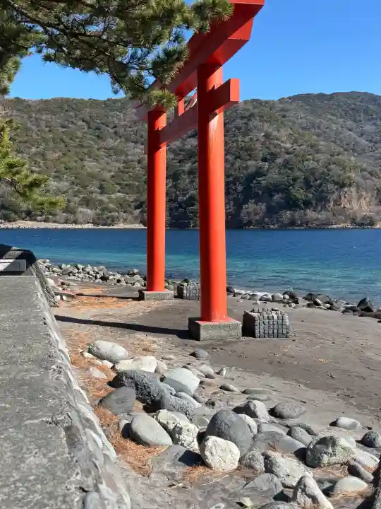 諸口神社の{uncategorized: "未分類", other: "その他", undefined: "問題あり", building: "その他建物", grave: "お墓", sacred_gate: "鳥居", guardian: "狛犬", statue: "像", buddha: "仏像", history: "歴史", nature: "自然", garden: "庭園", animal: "動物", pagoda: "塔", temizu: "手水舎", mountain_gate: "山門・神門", sanctuary: "本殿・本堂", subordinate: "末社・摂社", art: "芸術", scenery: "景色", jizo: "地蔵", ema: "絵馬", goshuin: "御朱印", omikuji: "おみくじ", items: "授与品その他", amulet: "お守り", goshuincho: "御朱印帳", eats: "食事", festival: "お祭り", votive_dance: "神楽", shichigosan: "七五三参", wedding: "結婚式", experience: "体験その他", initially: "初詣", around: "周辺", anti_infection: "感染症対策"}