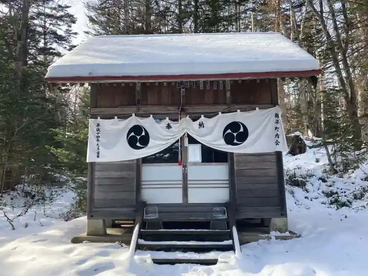糠平神社の本殿・本堂