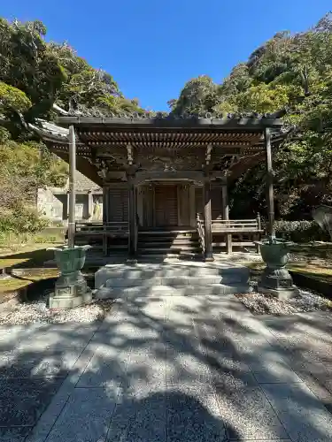 誕生寺の{uncategorized: "未分類", other: "その他", undefined: "問題あり", building: "その他建物", grave: "お墓", sacred_gate: "鳥居", guardian: "狛犬", statue: "像", buddha: "仏像", history: "歴史", nature: "自然", garden: "庭園", animal: "動物", pagoda: "塔", temizu: "手水舎", mountain_gate: "山門・神門", sanctuary: "本殿・本堂", subordinate: "末社・摂社", art: "芸術", scenery: "景色", jizo: "地蔵", ema: "絵馬", goshuin: "御朱印", omikuji: "おみくじ", items: "授与品その他", amulet: "お守り", goshuincho: "御朱印帳", eats: "食事", festival: "お祭り", votive_dance: "神楽", shichigosan: "七五三参", wedding: "結婚式", experience: "体験その他", initially: "初詣", around: "周辺", anti_infection: "感染症対策"}