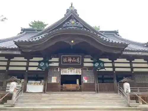 尾山神社の本殿・本堂