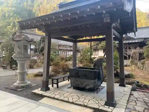 竹之坊の手水舎