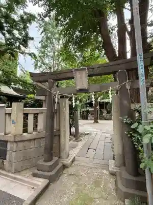 小野照崎神社の{uncategorized: "未分類", other: "その他", undefined: "問題あり", building: "その他建物", grave: "お墓", sacred_gate: "鳥居", guardian: "狛犬", statue: "像", buddha: "仏像", history: "歴史", nature: "自然", garden: "庭園", animal: "動物", pagoda: "塔", temizu: "手水舎", mountain_gate: "山門・神門", sanctuary: "本殿・本堂", subordinate: "末社・摂社", art: "芸術", scenery: "景色", jizo: "地蔵", ema: "絵馬", goshuin: "御朱印", omikuji: "おみくじ", items: "授与品その他", amulet: "お守り", goshuincho: "御朱印帳", eats: "食事", festival: "お祭り", votive_dance: "神楽", shichigosan: "七五三参", wedding: "結婚式", experience: "体験その他", initially: "初詣", around: "周辺", anti_infection: "感染症対策"}