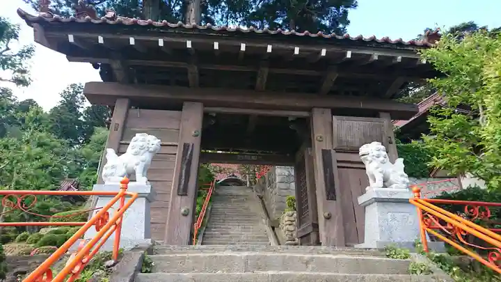 観音寺の山門・神門