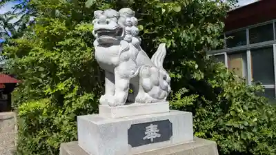 正一位出世 稲荷大明神の狛犬