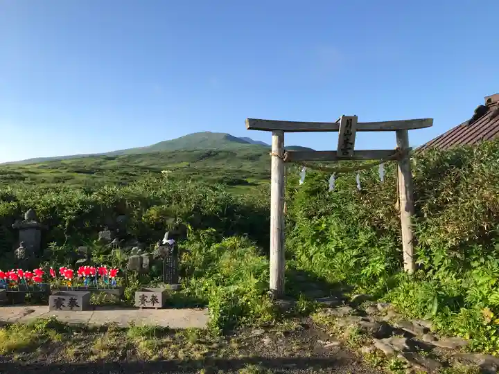 月山神社本宮の鳥居