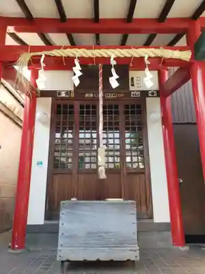 白玉稲荷神社の本殿・本堂