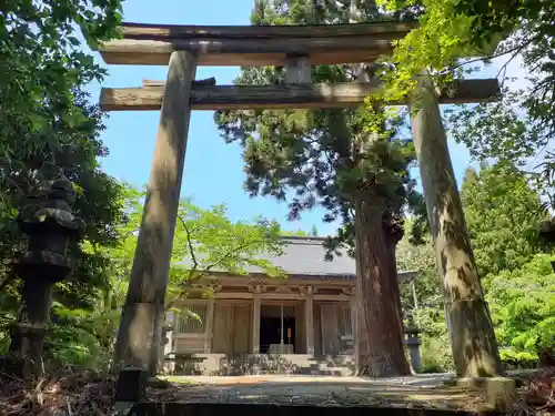 鳥海山大物忌神社吹浦口ノ宮の鳥居