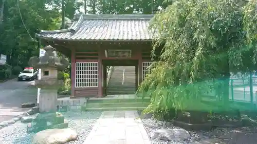狭山山不動寺の山門・神門