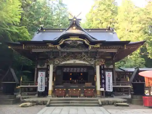 宝登山神社の本殿