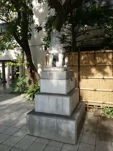 鳥越神社の狛犬