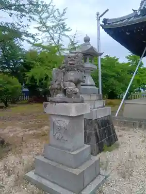八幡神社の{uncategorized: "未分類", other: "その他", undefined: "問題あり", building: "その他建物", grave: "お墓", sacred_gate: "鳥居", guardian: "狛犬", statue: "像", buddha: "仏像", history: "歴史", nature: "自然", garden: "庭園", animal: "動物", pagoda: "塔", temizu: "手水舎", mountain_gate: "山門・神門", sanctuary: "本殿・本堂", subordinate: "末社・摂社", art: "芸術", scenery: "景色", jizo: "地蔵", ema: "絵馬", goshuin: "御朱印", omikuji: "おみくじ", items: "授与品その他", amulet: "お守り", goshuincho: "御朱印帳", eats: "食事", festival: "お祭り", votive_dance: "神楽", shichigosan: "七五三参", wedding: "結婚式", experience: "体験その他", initially: "初詣", around: "周辺", anti_infection: "感染症対策"}