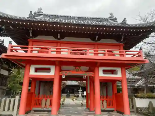 護国寺の{uncategorized: "未分類", other: "その他", undefined: "問題あり", building: "その他建物", grave: "お墓", sacred_gate: "鳥居", guardian: "狛犬", statue: "像", buddha: "仏像", history: "歴史", nature: "自然", garden: "庭園", animal: "動物", pagoda: "塔", temizu: "手水舎", mountain_gate: "山門・神門", sanctuary: "本殿・本堂", subordinate: "末社・摂社", art: "芸術", scenery: "景色", jizo: "地蔵", ema: "絵馬", goshuin: "御朱印", omikuji: "おみくじ", items: "授与品その他", amulet: "お守り", goshuincho: "御朱印帳", eats: "食事", festival: "お祭り", votive_dance: "神楽", shichigosan: "七五三参", wedding: "結婚式", experience: "体験その他", initially: "初詣", around: "周辺", anti_infection: "感染症対策"}