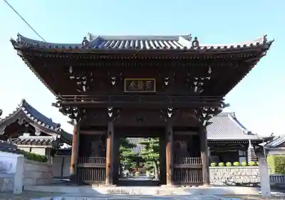 常楽寺の山門・神門