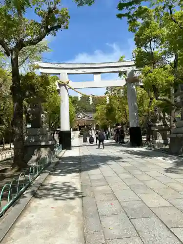 湊川神社の{uncategorized: "未分類", other: "その他", undefined: "問題あり", building: "その他建物", grave: "お墓", sacred_gate: "鳥居", guardian: "狛犬", statue: "像", buddha: "仏像", history: "歴史", nature: "自然", garden: "庭園", animal: "動物", pagoda: "塔", temizu: "手水舎", mountain_gate: "山門・神門", sanctuary: "本殿・本堂", subordinate: "末社・摂社", art: "芸術", scenery: "景色", jizo: "地蔵", ema: "絵馬", goshuin: "御朱印", omikuji: "おみくじ", items: "授与品その他", amulet: "お守り", goshuincho: "御朱印帳", eats: "食事", festival: "お祭り", votive_dance: "神楽", shichigosan: "七五三参", wedding: "結婚式", experience: "体験その他", initially: "初詣", around: "周辺", anti_infection: "感染症対策"}
