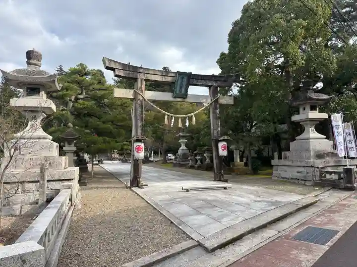 金刀比羅神社の{uncategorized: "未分類", other: "その他", undefined: "問題あり", building: "その他建物", grave: "お墓", sacred_gate: "鳥居", guardian: "狛犬", statue: "像", buddha: "仏像", history: "歴史", nature: "自然", garden: "庭園", animal: "動物", pagoda: "塔", temizu: "手水舎", mountain_gate: "山門・神門", sanctuary: "本殿・本堂", subordinate: "末社・摂社", art: "芸術", scenery: "景色", jizo: "地蔵", ema: "絵馬", goshuin: "御朱印", omikuji: "おみくじ", items: "授与品その他", amulet: "お守り", goshuincho: "御朱印帳", eats: "食事", festival: "お祭り", votive_dance: "神楽", shichigosan: "七五三参", wedding: "結婚式", experience: "体験その他", initially: "初詣", around: "周辺", anti_infection: "感染症対策"}