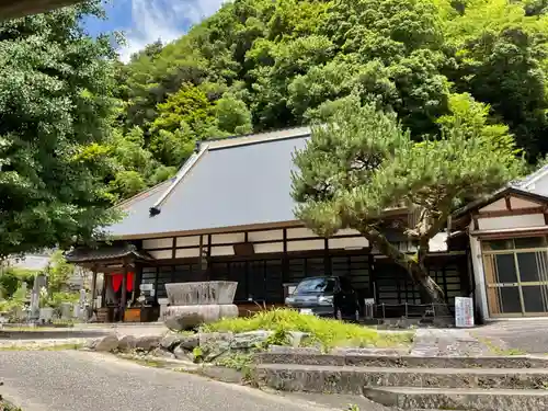 普光寺の本殿・本堂