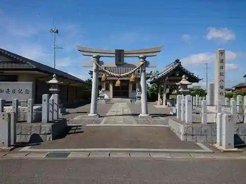 下道目記八幡社の鳥居