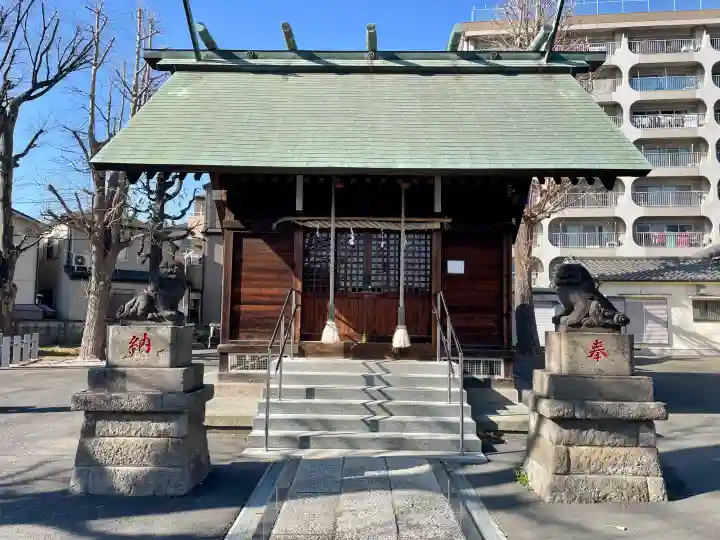 本一色天祖神社の{uncategorized: "未分類", other: "その他", undefined: "問題あり", building: "その他建物", grave: "お墓", sacred_gate: "鳥居", guardian: "狛犬", statue: "像", buddha: "仏像", history: "歴史", nature: "自然", garden: "庭園", animal: "動物", pagoda: "塔", temizu: "手水舎", mountain_gate: "山門・神門", sanctuary: "本殿・本堂", subordinate: "末社・摂社", art: "芸術", scenery: "景色", jizo: "地蔵", ema: "絵馬", goshuin: "御朱印", omikuji: "おみくじ", items: "授与品その他", amulet: "お守り", goshuincho: "御朱印帳", eats: "食事", festival: "お祭り", votive_dance: "神楽", shichigosan: "七五三参", wedding: "結婚式", experience: "体験その他", initially: "初詣", around: "周辺", anti_infection: "感染症対策"}