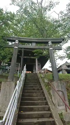 青木神社の鳥居