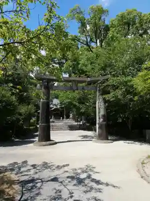 與止日女神社の鳥居