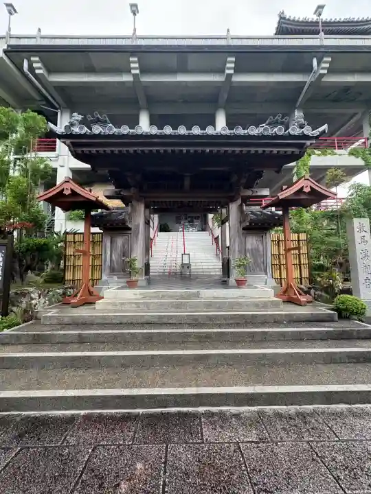 救馬溪観音の{uncategorized: "未分類", other: "その他", undefined: "問題あり", building: "その他建物", grave: "お墓", sacred_gate: "鳥居", guardian: "狛犬", statue: "像", buddha: "仏像", history: "歴史", nature: "自然", garden: "庭園", animal: "動物", pagoda: "塔", temizu: "手水舎", mountain_gate: "山門・神門", sanctuary: "本殿・本堂", subordinate: "末社・摂社", art: "芸術", scenery: "景色", jizo: "地蔵", ema: "絵馬", goshuin: "御朱印", omikuji: "おみくじ", items: "授与品その他", amulet: "お守り", goshuincho: "御朱印帳", eats: "食事", festival: "お祭り", votive_dance: "神楽", shichigosan: "七五三参", wedding: "結婚式", experience: "体験その他", initially: "初詣", around: "周辺", anti_infection: "感染症対策"}