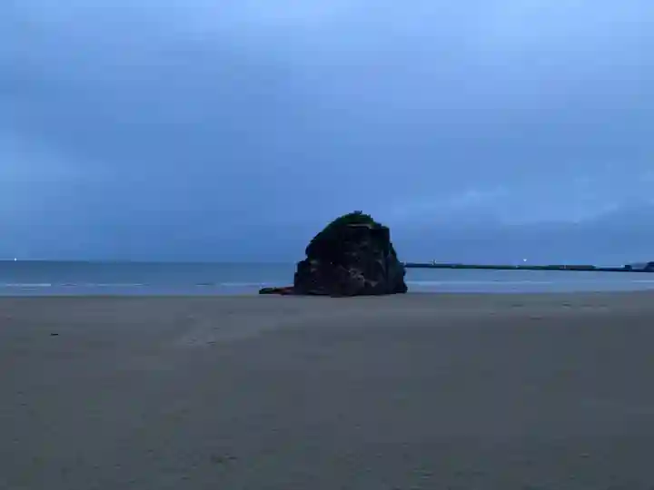 稲佐の浜 弁天島の景色