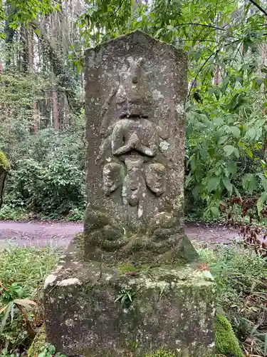 琴平神社の像