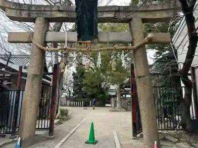 式内楯原神社の{uncategorized: "未分類", other: "その他", undefined: "問題あり", building: "その他建物", grave: "お墓", sacred_gate: "鳥居", guardian: "狛犬", statue: "像", buddha: "仏像", history: "歴史", nature: "自然", garden: "庭園", animal: "動物", pagoda: "塔", temizu: "手水舎", mountain_gate: "山門・神門", sanctuary: "本殿・本堂", subordinate: "末社・摂社", art: "芸術", scenery: "景色", jizo: "地蔵", ema: "絵馬", goshuin: "御朱印", omikuji: "おみくじ", items: "授与品その他", amulet: "お守り", goshuincho: "御朱印帳", eats: "食事", festival: "お祭り", votive_dance: "神楽", shichigosan: "七五三参", wedding: "結婚式", experience: "体験その他", initially: "初詣", around: "周辺", anti_infection: "感染症対策"}