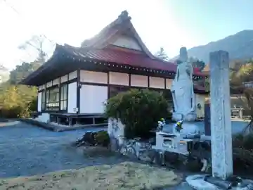 仙応寺の本殿・本堂
