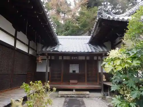 東大寺真言院の本殿・本堂